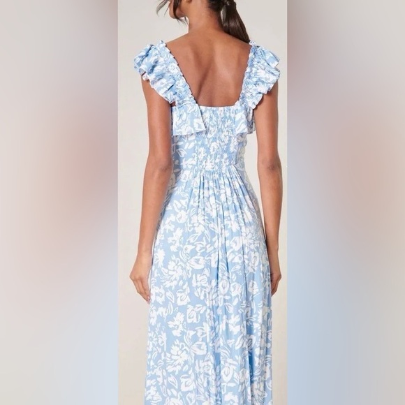 Sugarlips Allegra Floral Blue and White Midi Dress like Reformation - Picture 3 of 16
